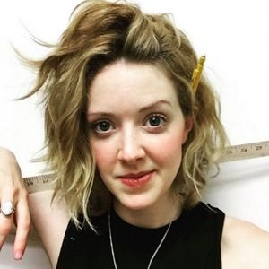 Meet your Posher, Eve