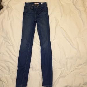 Guess 1981 High-Rise Skinny Jean 24