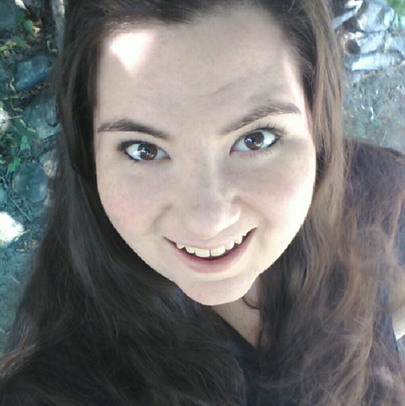 Meet your Posher, Joy - Picture 3 of 5