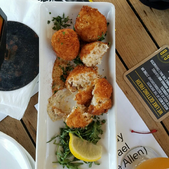 Meet your Posher, Isabel - Picture 1 of 1