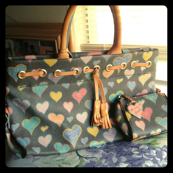 Dooney & Bourke Handbag/satchel w/matching wallet