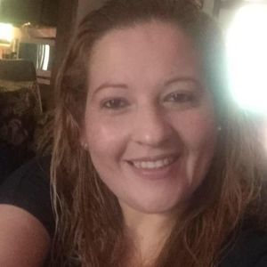 Meet your Posher, Yolanda