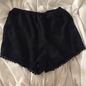 BRANDY MELVILLE LECITA SHORTS