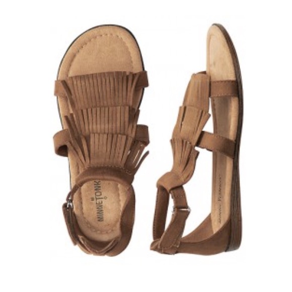 MINNETONKA FRINGE FALL SANDALS