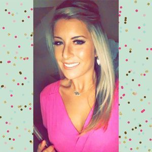 Meet your Posher, Hayley