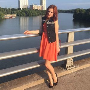 Meet your Posher, Ana