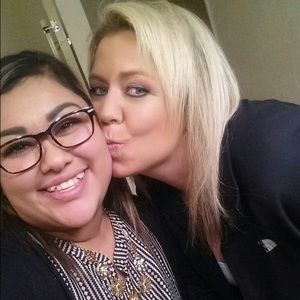 Meet your Posher, Stella