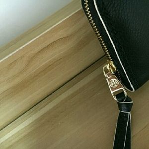 wallet by day or night