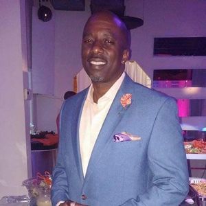 Meet your Posher, Cliff