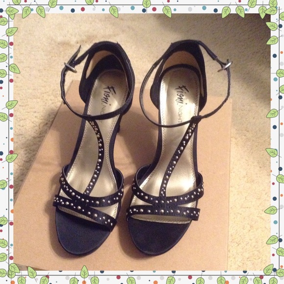👠PARTY HEELS👠👠 - Picture 1 of 4