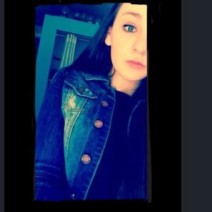 Meet your Posher, Ashley