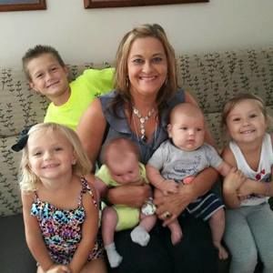 Meet your Posher, Lori