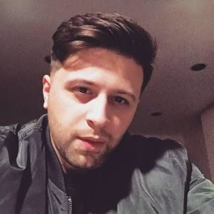 Meet your Posher, Chris