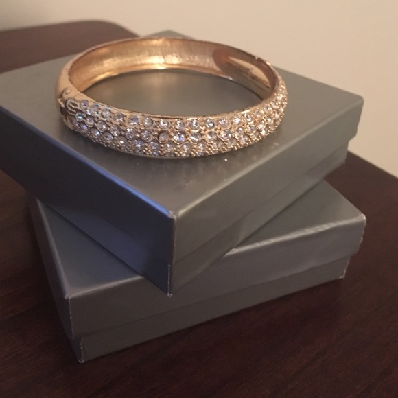 Bracelet - Picture 2 of 2