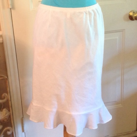 Fun & Flirty Express Skirt - Picture 4 of 4
