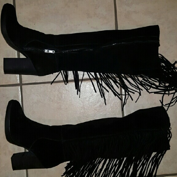 Super cute knee high boots perfect for fall - Picture 1 of 3