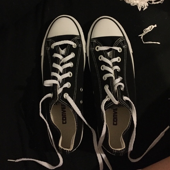 Brand new black converse size 9