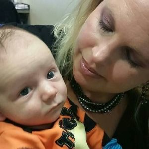 Meet your Posher, Dana