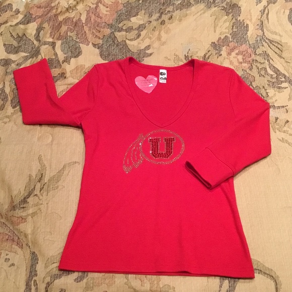University of Utah top w/rhinestone drum & feather