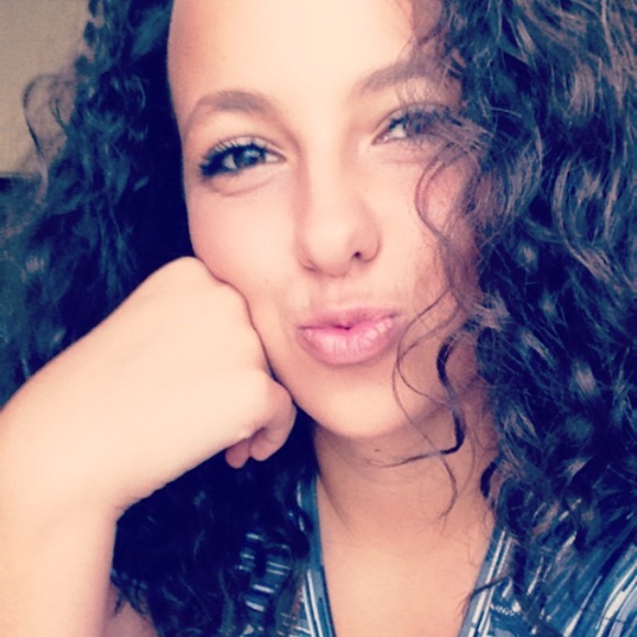 Meet your Posher, Alexa - Picture 1 of 1