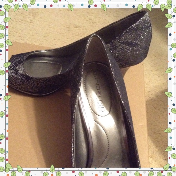 👠👠Black/Gray Heels👠NWOT👠 - Picture 2 of 4