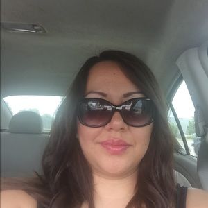 Meet your Posher, Liane