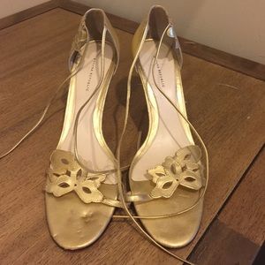Banana republic gold lace heels sz 8