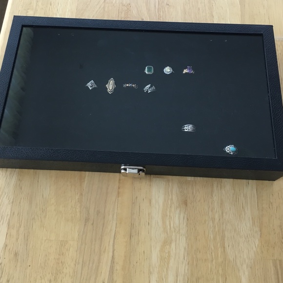 Jewelry display case with 72 slot Ring holder
