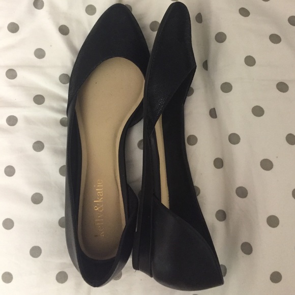 Kelly and Katie cute flats!