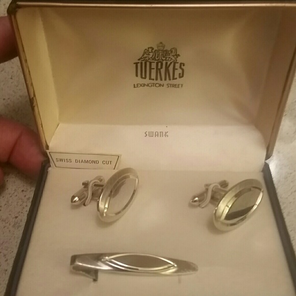 Vintage Swank cuff links and tie clip!