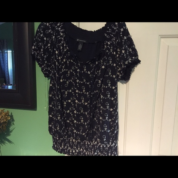 INC Black white fancy peasant top short sleeve