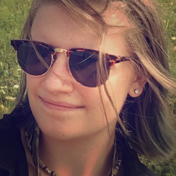 Meet your Posher, Megan