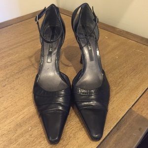 Enzo black mid heel sz 8