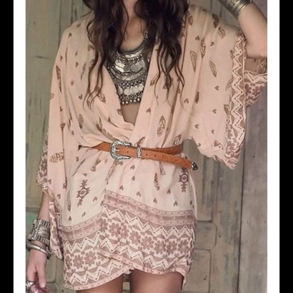 boutique Tops - BRAND NEW BEAUTIFUL KIMONO CARDIGAN/COVERUP