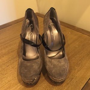 Jessica Simpson sz 8 heels