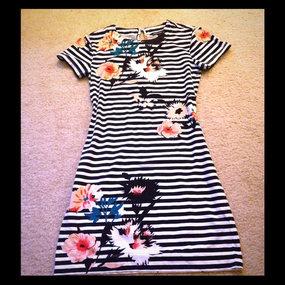 Floral printed dress