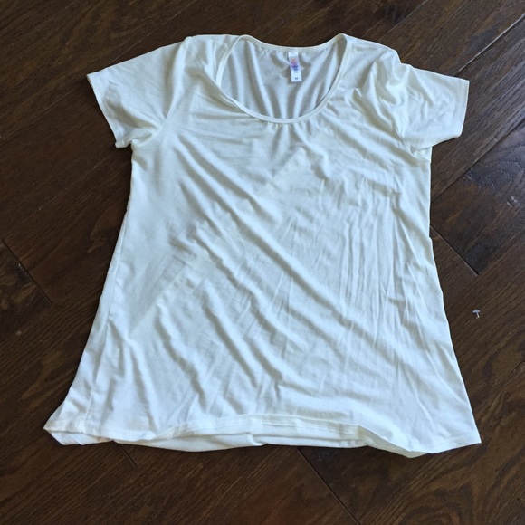 Lularoe classic tee