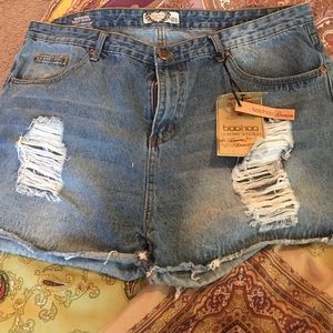 denim ripped shorts (never worn) nwt