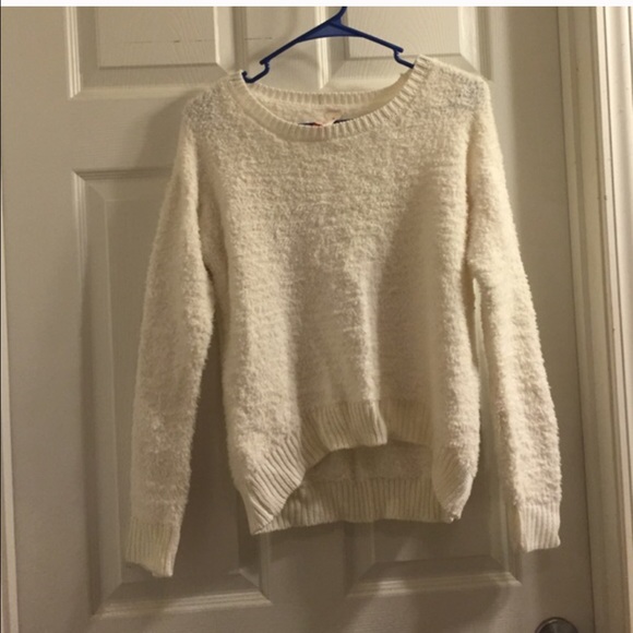 White fall sweater for @hholly77