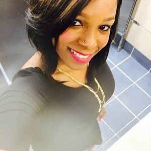 Meet your Posher, Shawana