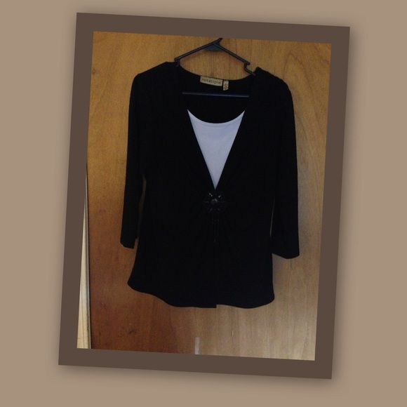 Size L black/white dress top