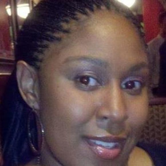 Meet your Posher, Tia