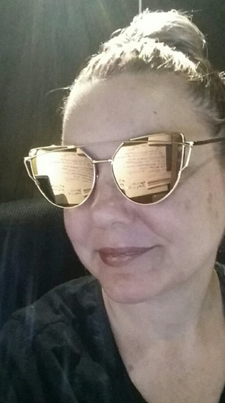 Flash sale 🦄🎉HP Rose gold cat eye sunglasses NWT - Picture 3 of 4