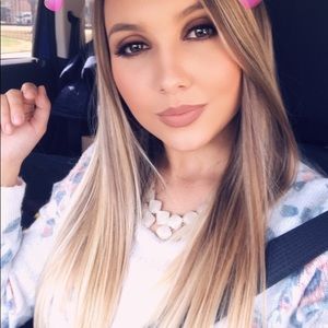 Meet your Posher, Kelcey