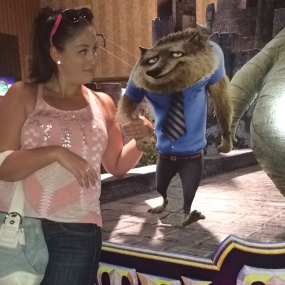 Meet your Posher, Samantha - Picture 2 of 2