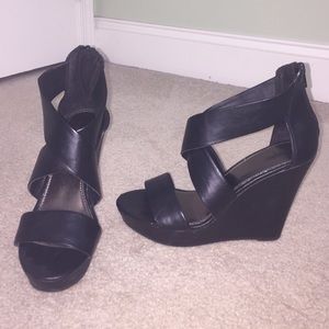 Black Massimo wedges