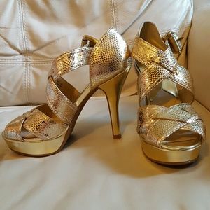 Michael Kors Penelope X Strap
