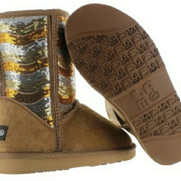 Lamo Women's  Suede Sheepskin Sequin - Picture 3 of 3