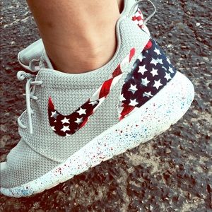 roshe run America flag