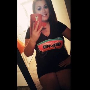 Meet your Posher, Victoria